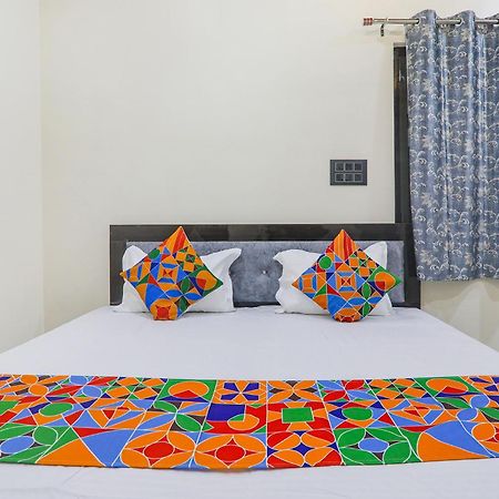 Fabexpress Awadh Inn - 400M From Shri Ram Janam Bhumi Ayodhya Екстер'єр фото