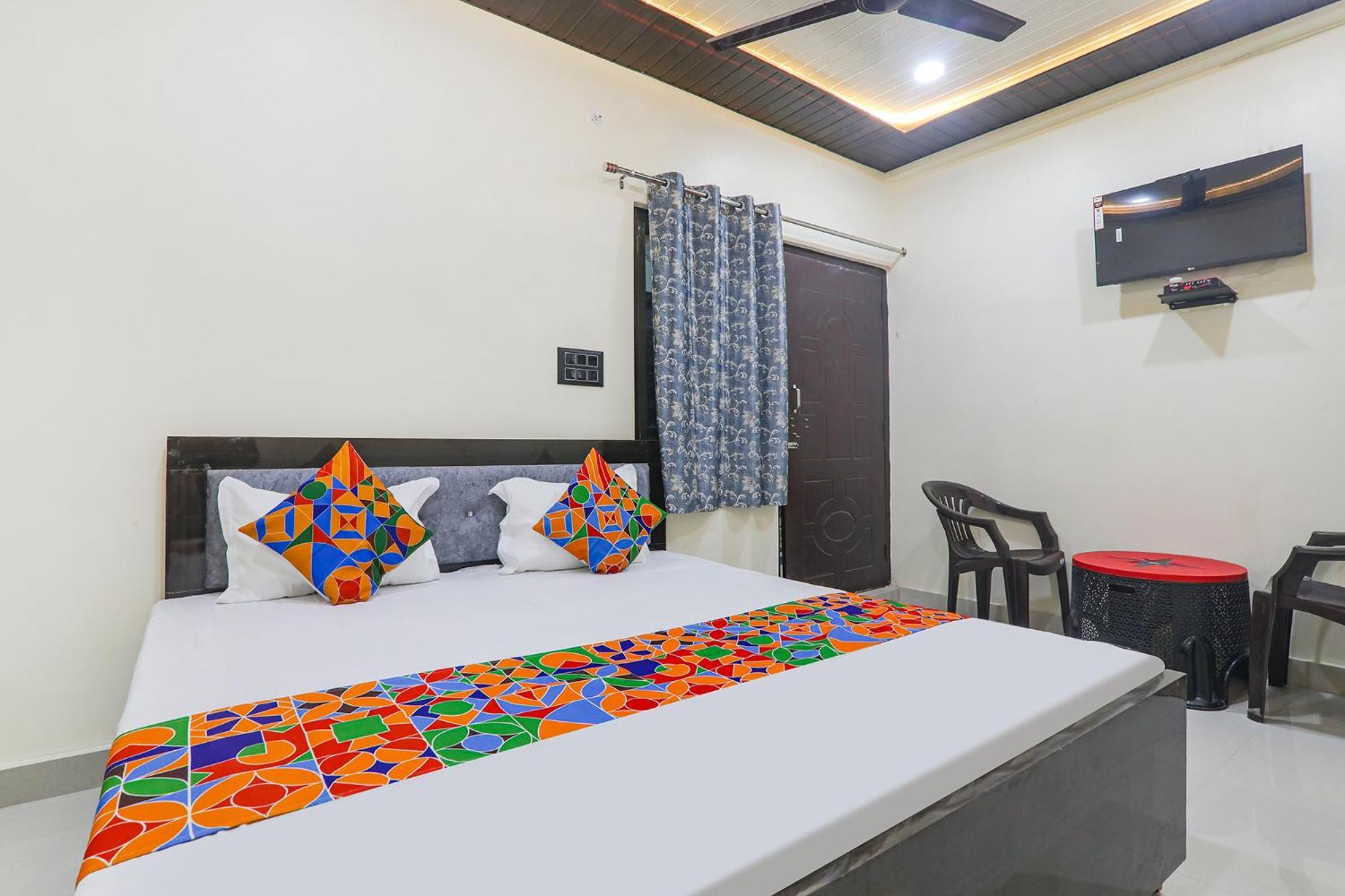 Fabexpress Awadh Inn - 400M From Shri Ram Janam Bhumi Ayodhya Екстер'єр фото