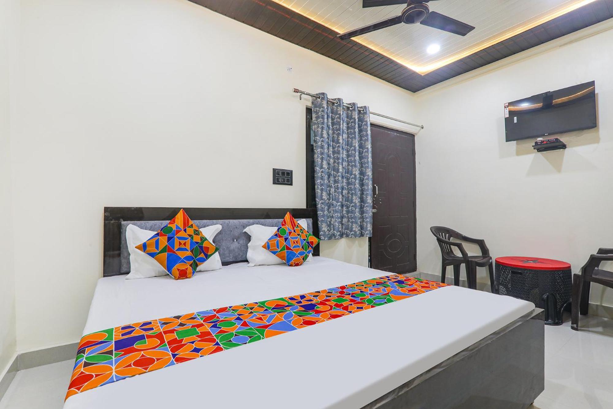 Fabexpress Awadh Inn - 400M From Shri Ram Janam Bhumi Ayodhya Екстер'єр фото