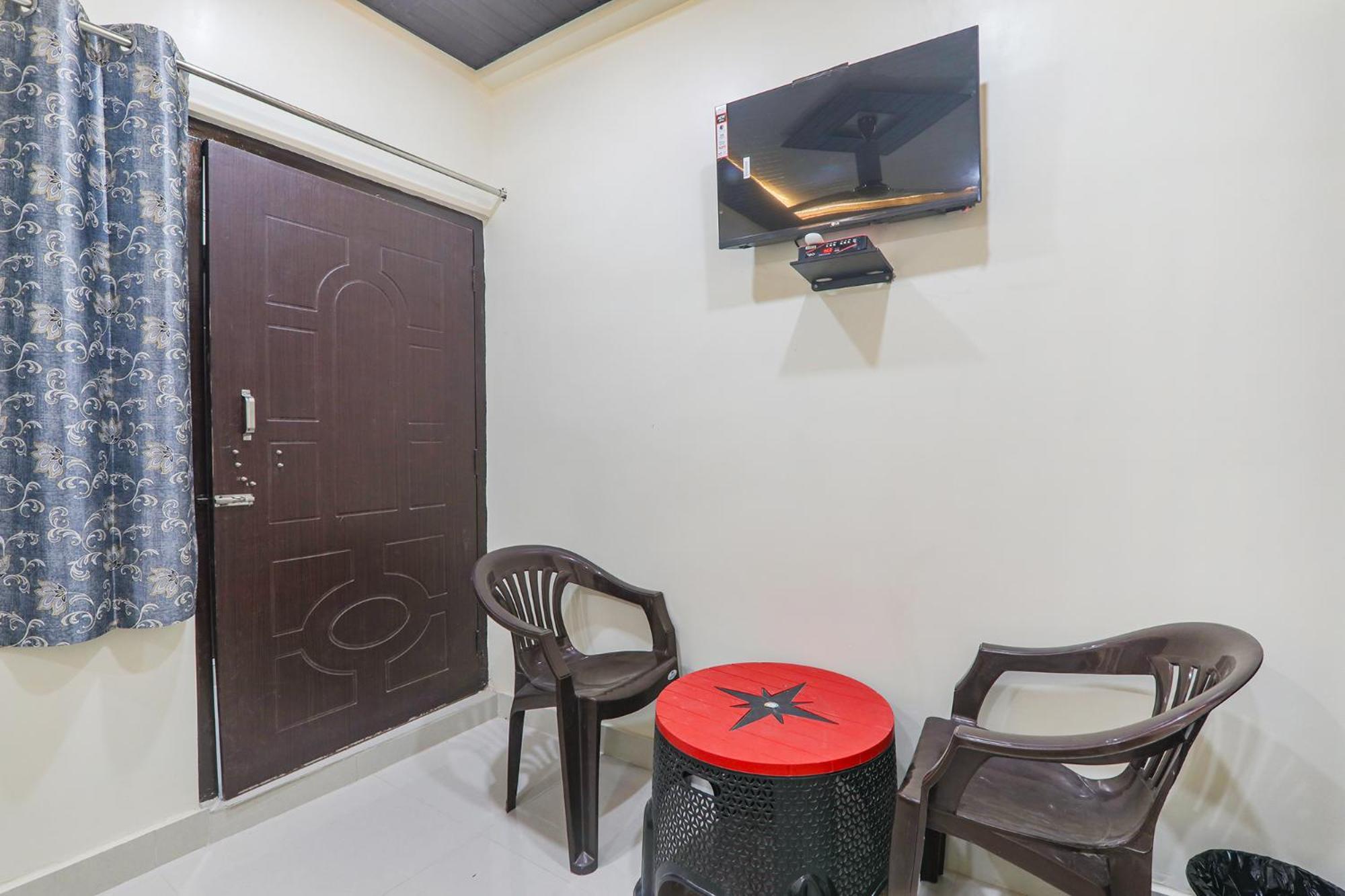 Fabexpress Awadh Inn - 400M From Shri Ram Janam Bhumi Ayodhya Екстер'єр фото