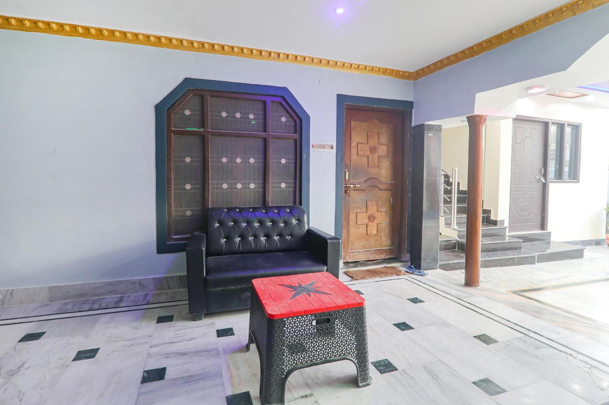 Fabexpress Awadh Inn - 400M From Shri Ram Janam Bhumi Ayodhya Екстер'єр фото