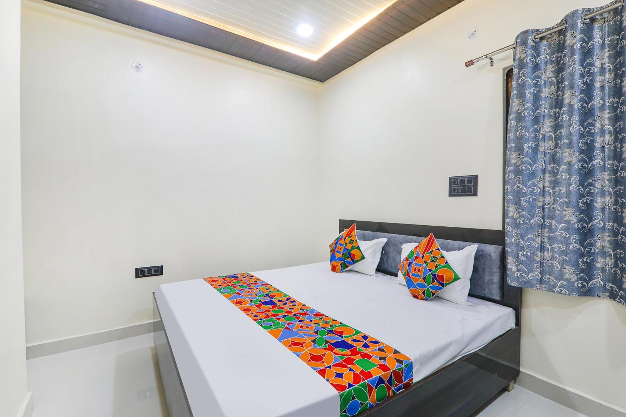 Fabexpress Awadh Inn - 400M From Shri Ram Janam Bhumi Ayodhya Екстер'єр фото